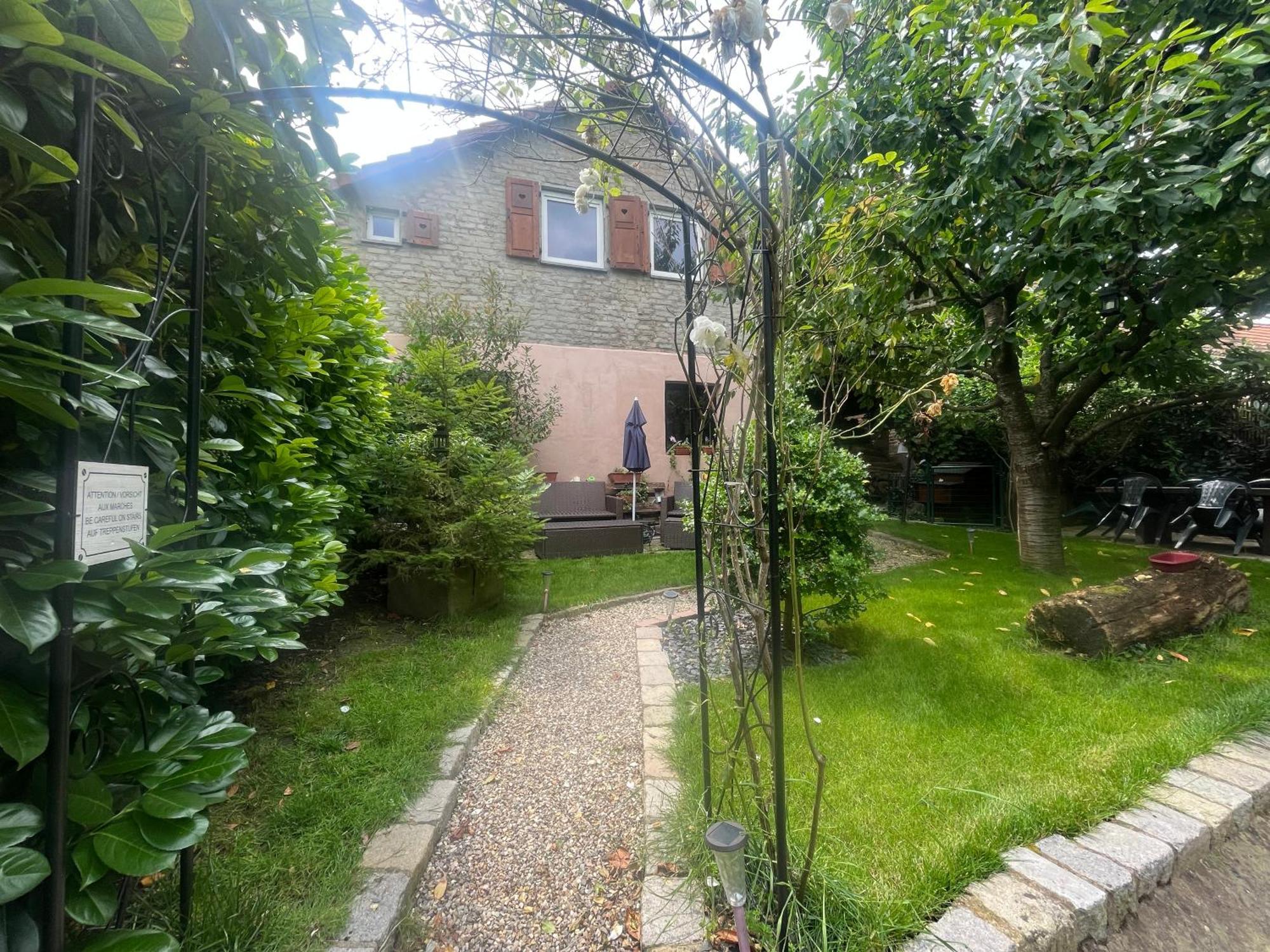 Plobsheim Entre Ville & Campagne מראה חיצוני תמונה
